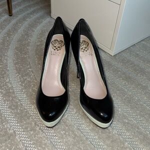 Vince Camuto Pump